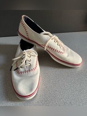Keds Blue Jays Cream Canvas Sneakers Size 8